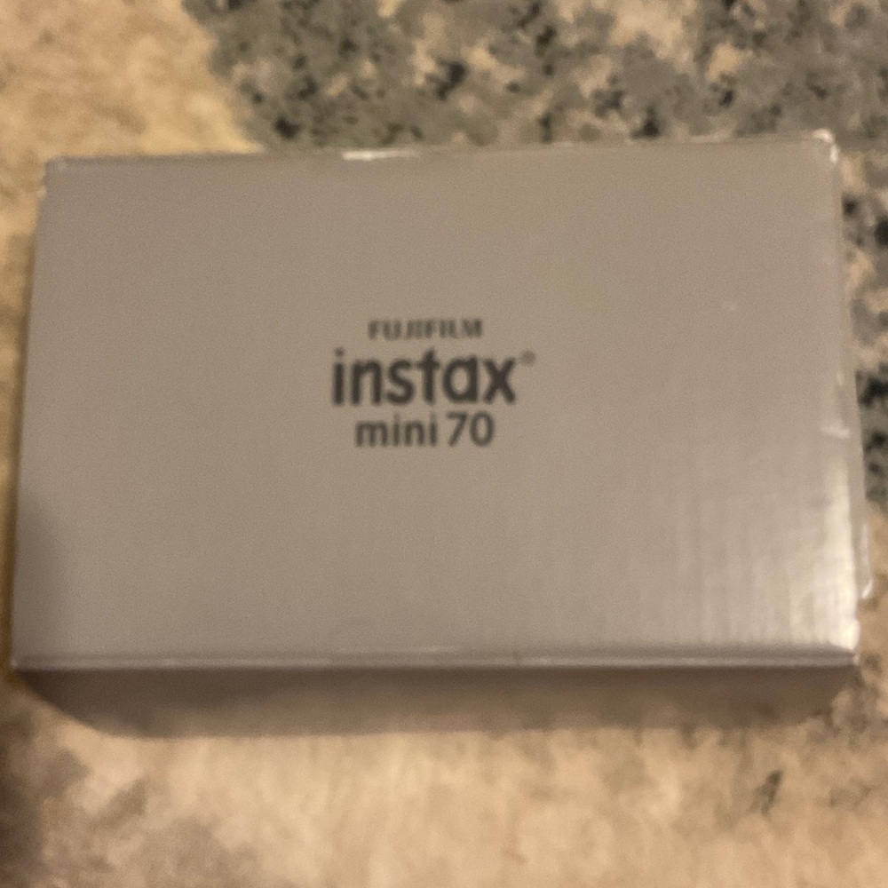 Fujifilm Instax Mini 70 Gray Box